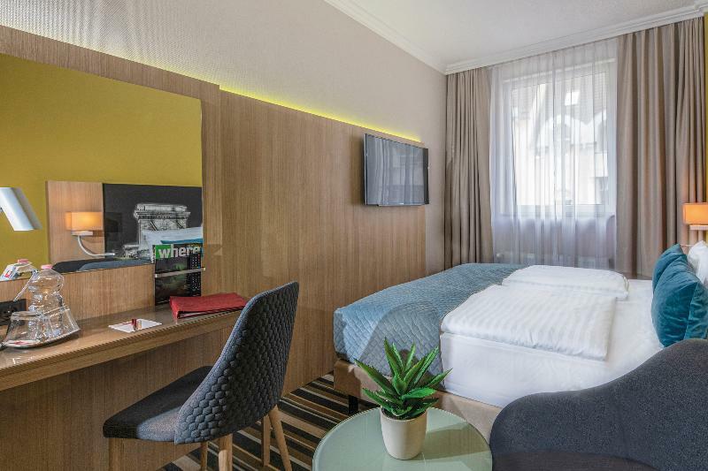 Leonardo Budapest